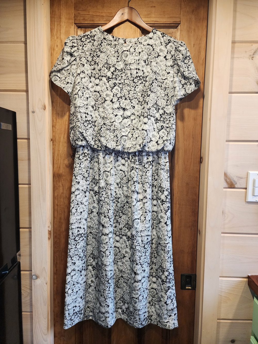 Vintage Lady Carol Black And White Floral Dress